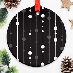 Black And White Pattern Round Ornament (two Sides) 