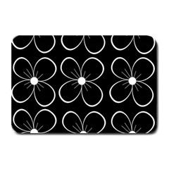 Black And White Floral Pattern Plate Mats by Valentinaart