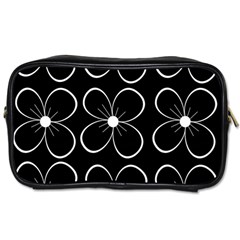 Black And White Floral Pattern Toiletries Bags by Valentinaart