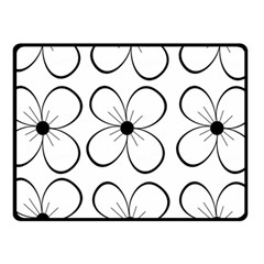 White Flowers Pattern Fleece Blanket (small)