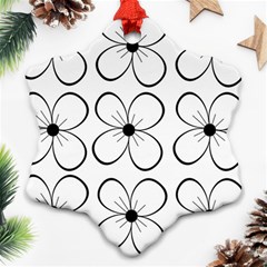 White flowers pattern Ornament (Snowflake) 