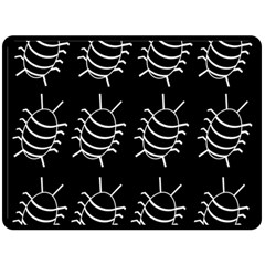 Bugs Pattern Fleece Blanket (large) 