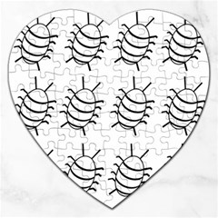 White bug pattern Jigsaw Puzzle (Heart)