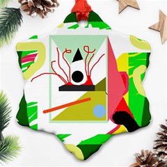 Green Abstract Artwork Ornament (snowflake) 