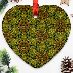 Camo Abstract Shell Pattern Ornament (heart) 