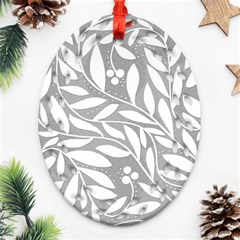 Gray And White Floral Pattern Oval Filigree Ornament (2-side) 