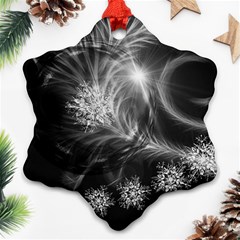 Silver Feather And Ball Decoration Snowflake Ornament (2-side)