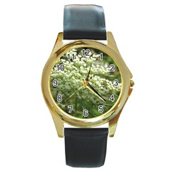 White Summer Flowers Round Gold Metal Watch