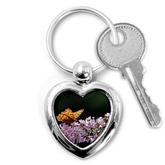 Butterfly Sitting On Flowers Key Chains (heart) 