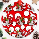 Mushrooms pattern Round Filigree Ornament (2Side) Front