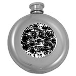 Black and white confusion Round Hip Flask (5 oz) Front