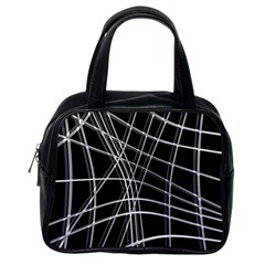 Black And White Warped Lines Classic Handbags (one Side) by Valentinaart