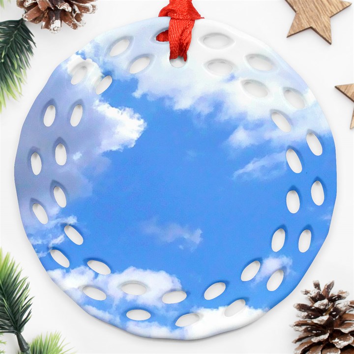 Clouds and blue sky Round Filigree Ornament (2Side)