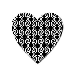 Black And White Pattern Heart Magnet