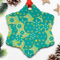 Cyan design Ornament (Snowflake) 