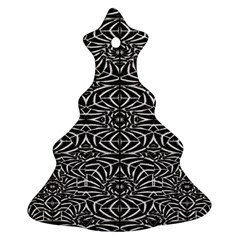 Black And White Tribal Pattern Ornament (christmas Tree)