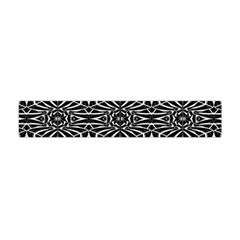 Black And White Tribal Pattern Flano Scarf (mini)