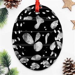 Black And White Floral Abstraction Ornament (oval Filigree) 