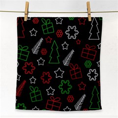 Green And  Red Xmas Pattern Face Towel by Valentinaart