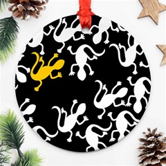 Yellow Lizard Pattern Round Ornament (two Sides) 