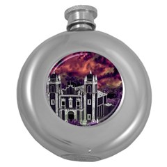 Fantasy Tropical Cityscape Aerial View Round Hip Flask (5 Oz)