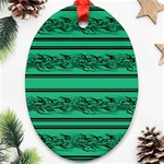 Green barbwire Ornament (Oval)  Front