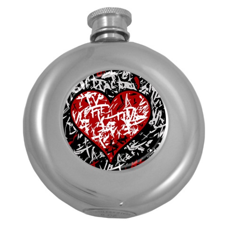 Red graffiti style hart  Round Hip Flask (5 oz)