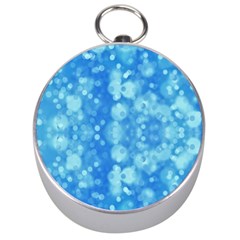 Light Circles, Dark And Light Blue Color Silver Compasses