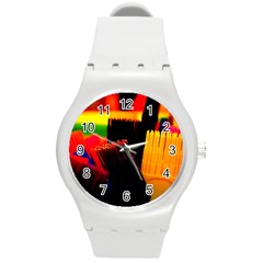 Plastic Brush Color Yellow Red Round Plastic Sport Watch (M)