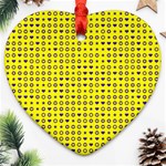 Heart Circle Star Seamless Pattern Heart Ornament (Two Sides) Back