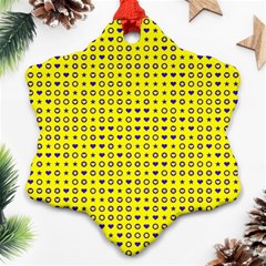 Heart Circle Star Seamless Pattern Snowflake Ornament (two Sides)