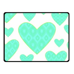 Green Heart Pattern Fleece Blanket (small)