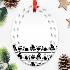 Simple Black And White Design Oval Filigree Ornament (two Sides)