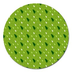 Green Christmas Tree Background Magnet 5  (round) by Nexatart