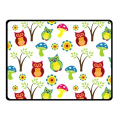 Cute Owl Wallpaper Pattern Fleece Blanket (small)