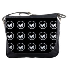 Butterfly Wallpaper Background Messenger Bags