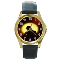 Silhouette Woman Meditation Round Gold Metal Watch