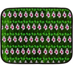 Floral Pattern Fleece Blanket (mini)