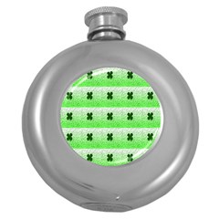 Shamrock Pattern Background Round Hip Flask (5 oz)