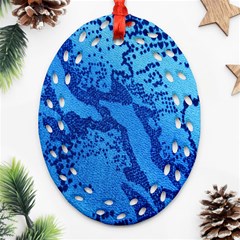 Background Tissu Fleur Bleu Oval Filigree Ornament (two Sides) by Nexatart