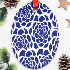 Blue And White Flower Background Ornament (oval) by Nexatart