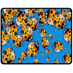 Cartoon Ladybug Fleece Blanket (Medium) 