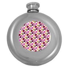 Christmas Star Pattern Round Hip Flask (5 Oz) by Nexatart