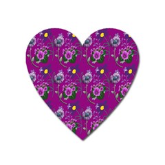 Flower Pattern Heart Magnet