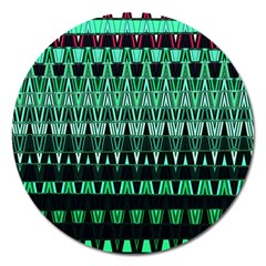 Green Triangle Patterns Magnet 5  (round)