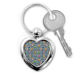 Cupcakes Plaid Pattern Key Chains (heart)  by Valentinaart