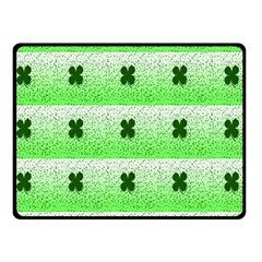 Shamrock Pattern Fleece Blanket (Small)