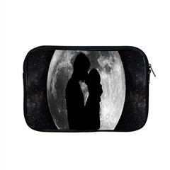 Silhouette Of Lovers Apple Macbook Pro 15  Zipper Case by Nexatart