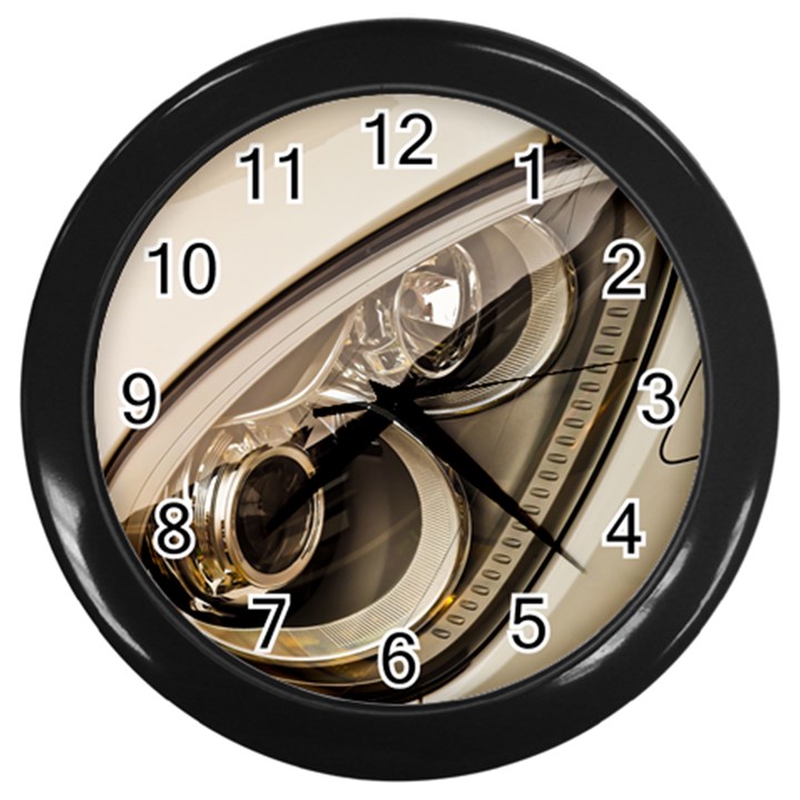 Spotlight Light Auto Wall Clocks (Black)