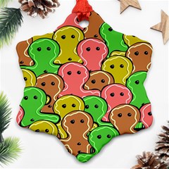 Sweet Dessert Food Gingerbread Men Ornament (snowflake) by Nexatart